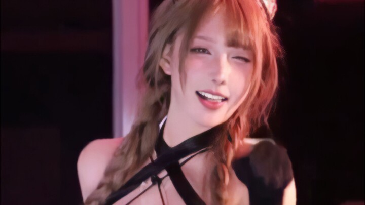 米娜 Minana呀 猫步轻俏