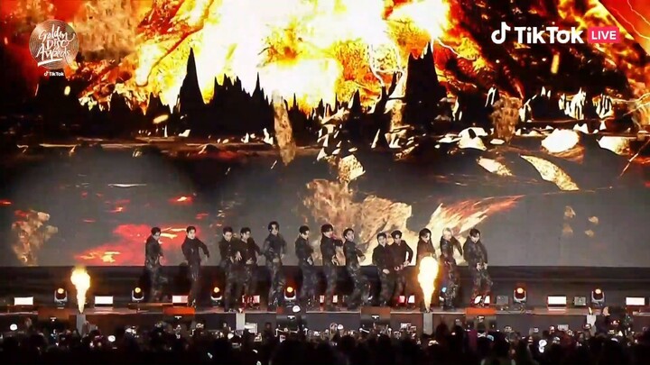 230107 SEVENTEEN GDA Performance (HOT + Cheers + _WORLD + Don Quixote)