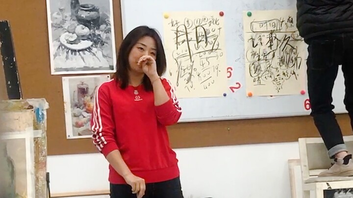 Đúng là cô giáo nào cũng thích nghe lời ngọt ngào.