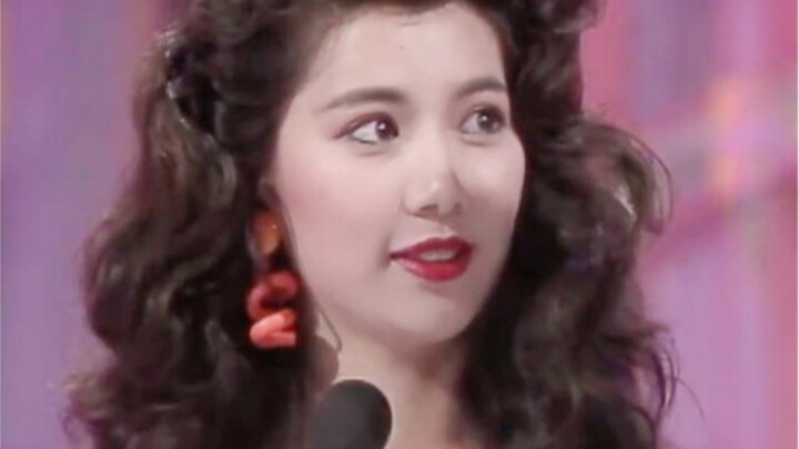 “พวกเขาคืออุดมคติบนโลกมนุษย์ ส่วนฉันคือคนที่ไม่แม้แต่จะกล้าคิดถึง…” 【เซียนเหลียง】