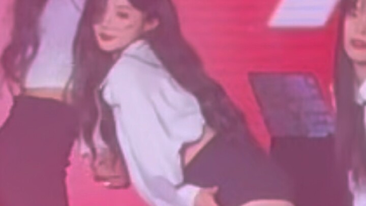 Rok pendek AOA kpopcn Hangzhou panggung cover dance Canmei emas setengah bingkai kacamata terlihat v