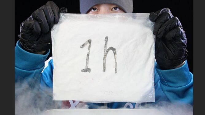 1s to 1h Frozen Liquid Cotton Candy Challenge