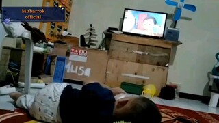 Nonton Kartun Kesukaan,Musa Fokus.