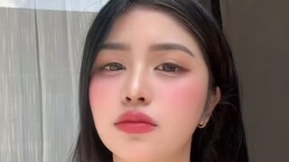 Baru Liat, Tapi Serasa Udah Kenal Lama / Feels Like I've Known Her Forever