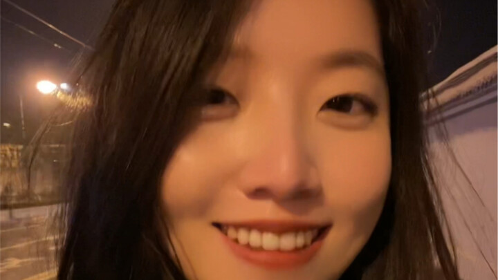 Semuanya tetap ceria!