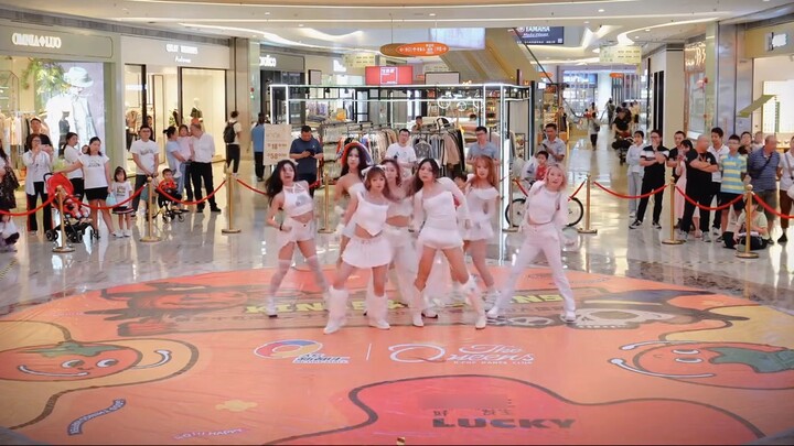 การแสดงหุ่นกระบอกเจ็ดหมาป่าน้อยฮาโลวีน Snowland XG - การแสดงหุ่นกระบอก การแสดงโชว์สุดอลังการ การแสดง