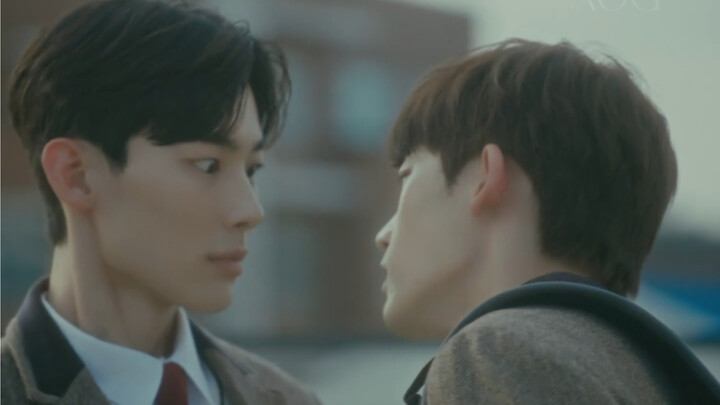 After seven years, I ran into my first love—someone I’d once confessed to—at a game company. What se