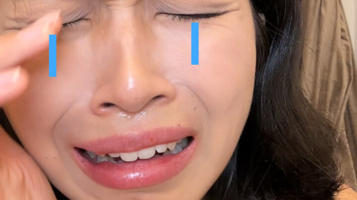 Trying the spicy strips fans sent in—and trendy internet snacks!