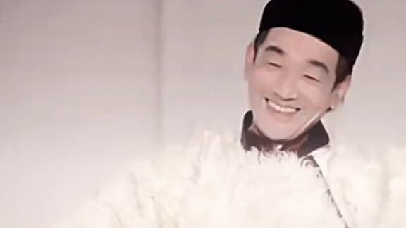 Ever since he heard about the Revolutionary Party, Ah Q’s dreams have been getting better.