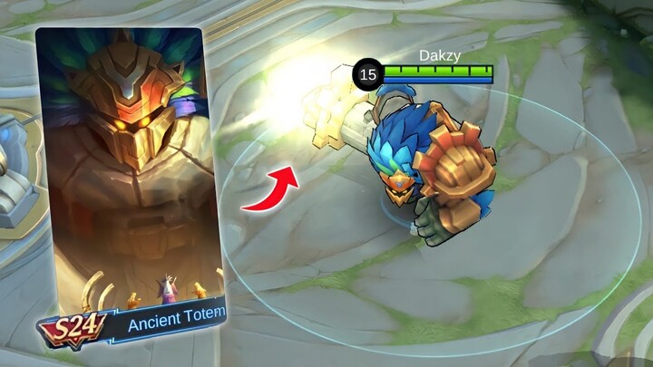 this season skin grock looks like a big chicken