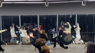Are only popular groups allowed to go on road shows?