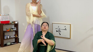 คุณและนาง Yang Waiwai ขออวยพรให้พี่น้องของเราในจิ่วโจวมีความสุขในเทศกาลไหว้พระจันทร์ ครอบครัวรวมตัว 