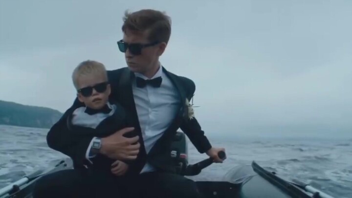 I don't quite believe that this kid is a special effect.