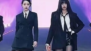 Màn trình diễn catwalk của Trương Nguyên Anh và An Ngọc Trân thực sự rất tuyệt vời.