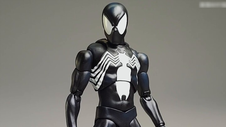 Chó không cởi bỏ nên tất nhiên chúng chọn cách ân cần và cộng sinh! Bộ đồ symbiote Mafex Spider-Man 