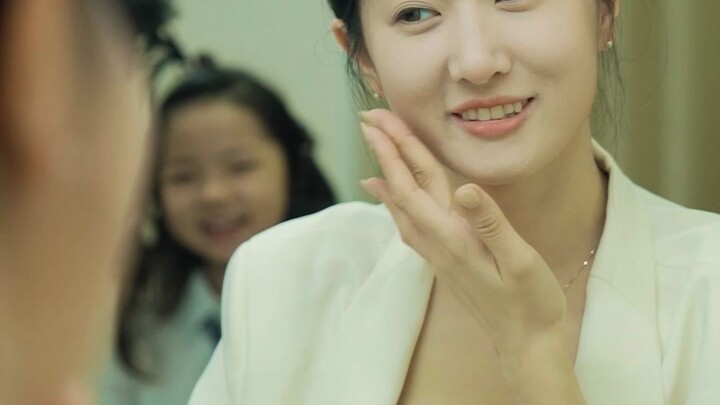 Cô ấy không chỉ là mẹ, mà còn là chính cô ấy.