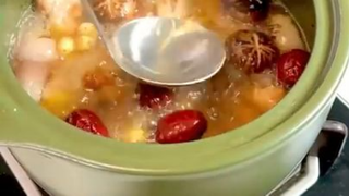 Công Thức Gà Hầm Tứ Quý Bồi Dưỡng Cho Ba Mẹ Dịp Về Tết Cực Dễ Làm - Chef Hoshi P