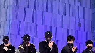 [Buqi Dance Troupe] We know you like to watch girl group dances, so here we are, aren’t we?