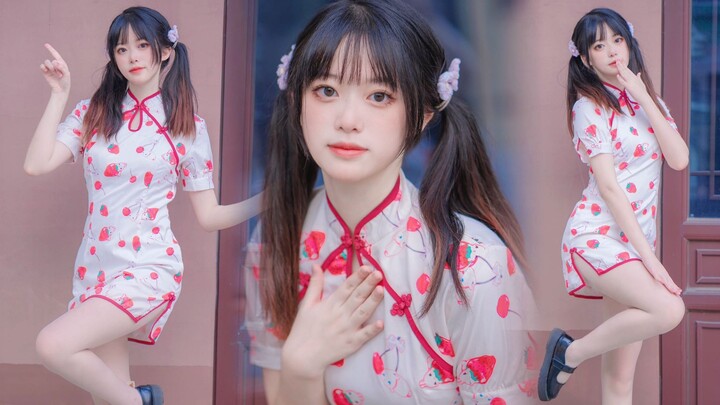 The smile of the cheongsam girl is so cute that it makes my heart ache~❤
