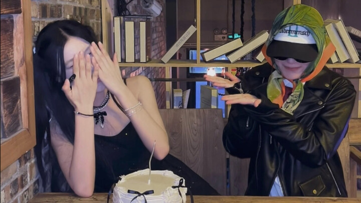 When my friend suddenly turns into G-Dragon on my birthday...