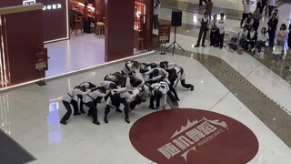 路过随舞这什么路演这么多人？