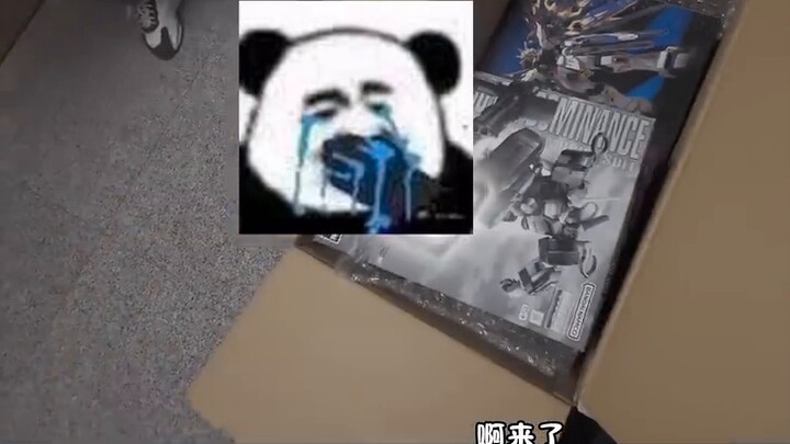 After spending 30,000 yuan, I will fight for 7 boxes of Bandai lucky bags. My advice is to run! ? Do