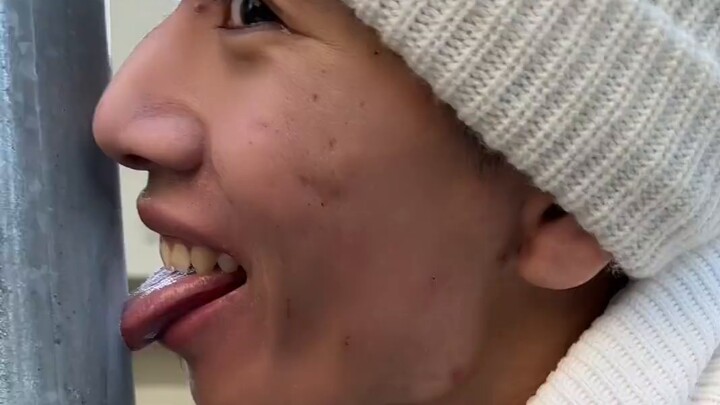 Liếm que