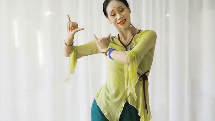 Đôn Hoàng Maiko Lotte 36 Tư Thế
