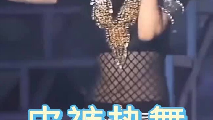 Lin Yuner ✨ Tarian seksi dengan celana kulit, apakah kamu sudah jatuh cinta? 【#LinYuner #TarianSeksi