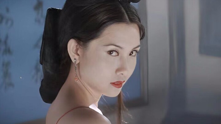 Now this is the true origin of palace intrigue! All it takes for me to go dark is a single glance!