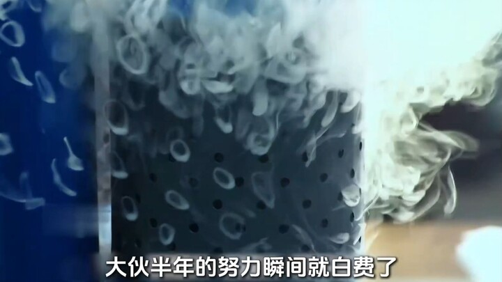 ยังใส่หมวกให้ไม่เป็น ถึงกับพูดเลยว่าเขาทำลายอุปกรณ์ปฏิวัติ