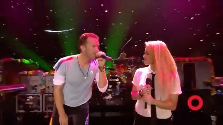 Coldplay Bikin Langit Terasa Dekat! A Sky Full of Stars Live Hamburg yang Bikin Merinding Penonton