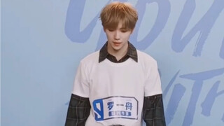 لوو ييتشو آه آه آه اثنان من المعجبين سعداء القارب الصغير bbh