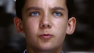 بطل شاب يقود الفريق لدحر كوكب الحشرات الأم، لكنه يكتشف الحقيقة في اللحظة الأخيرة!!