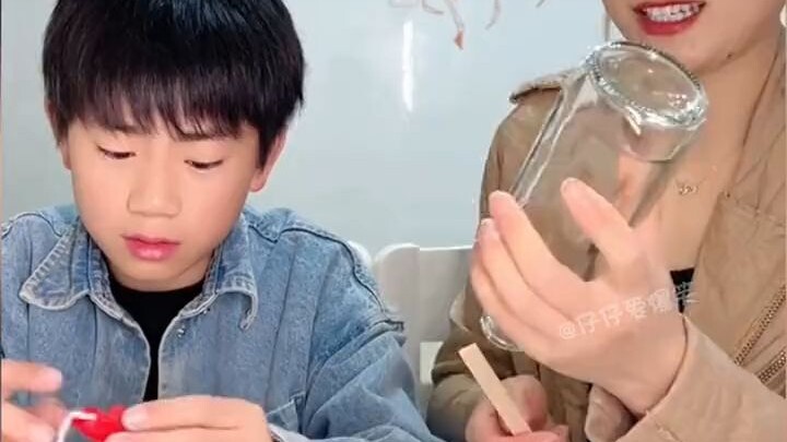 Thật sự là đè bẹp chỉ số thông minh của mẹ xuống đất luôn! Học trò vượt thầy.