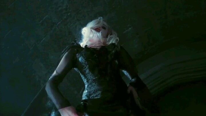 เพราะรักที่ไม่สมหวัง ผู้หญิงจึงเปลี่ยนคนรักให้กลายเป็นแวมไพร์ – บรรยายหนัง – แฟนตาซี