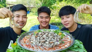 ยำกุ้งสดหอยแครง แซ่บเด็ดเผ็ดมากๆ