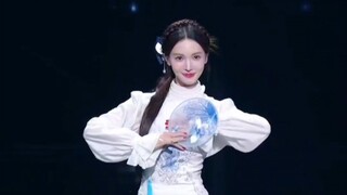 [Jin Chen dancing to Blue and White Porcelain] I would be sad for anyone who has not seen Jin Daxi d