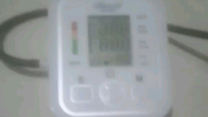 Alat tenai yang lebih praktis untuk yang kesusahan merasakan denyut nadi yang di periksanya👍😊