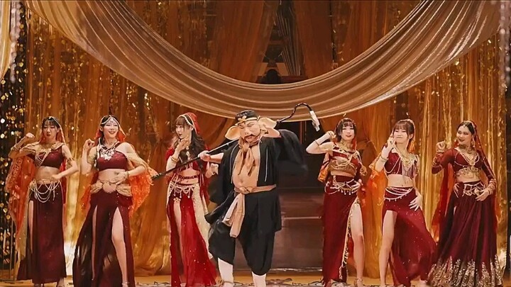 Ride my little camel and take you to watch the sun never set