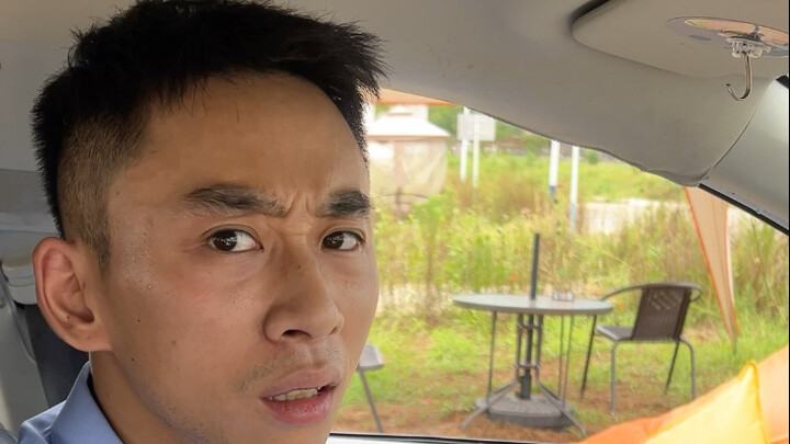 Kéo phanh tay, đánh lái