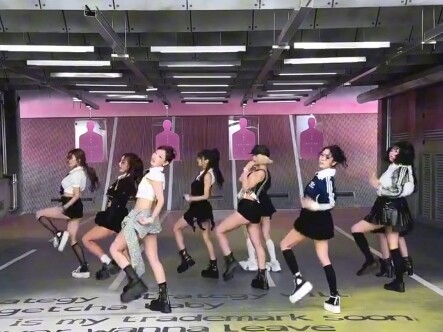 Twice all members cha collection Tzuyu style roar look