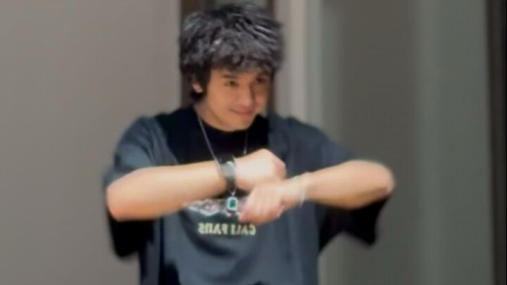 หนอนผีเสื้อบนหัว