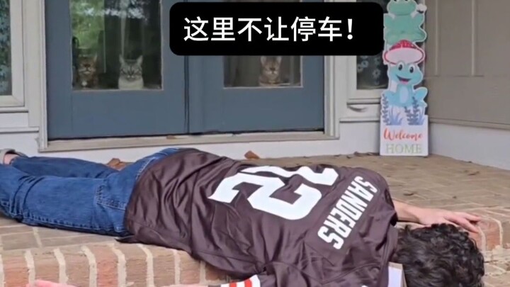 Ngày nào cũng chỉ ngủ ba tiếng mà hoàn toàn không ảnh hưởng gì đến tôi 🤡