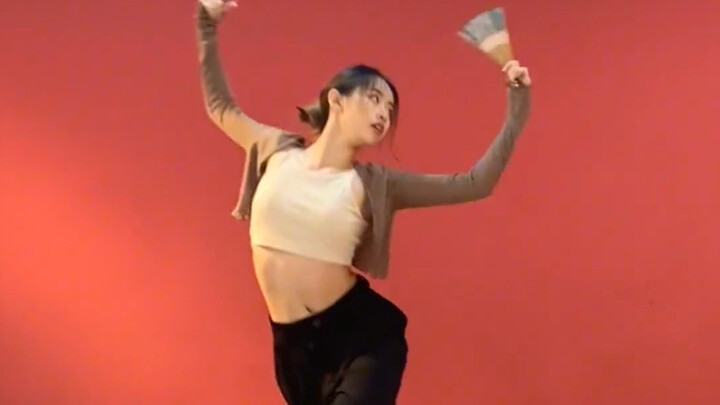 رقصة كاماسوترا من إعداد هانا، رقصة مقلدة للاستخدام الشخصي، تم عكسها بالمرآة