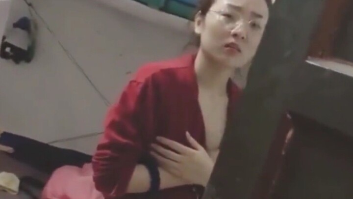 A Real, Startled Reaction That’ll Shock You!