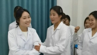 今天有课，又要见到可爱且偶尔气人的孩子们了