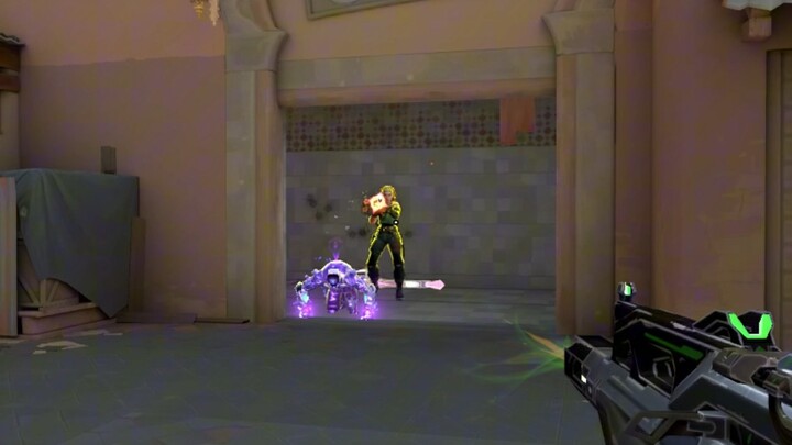 The remnants of the old era, stay out of trouble!