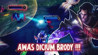 Brody sang putra Zeus! Sekali muach Brody auto turu!!