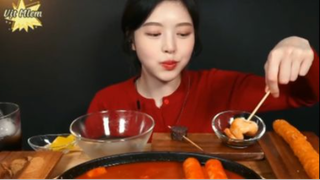Kimbap, mực chiên khổng lồ,... phần 8 #mukbang